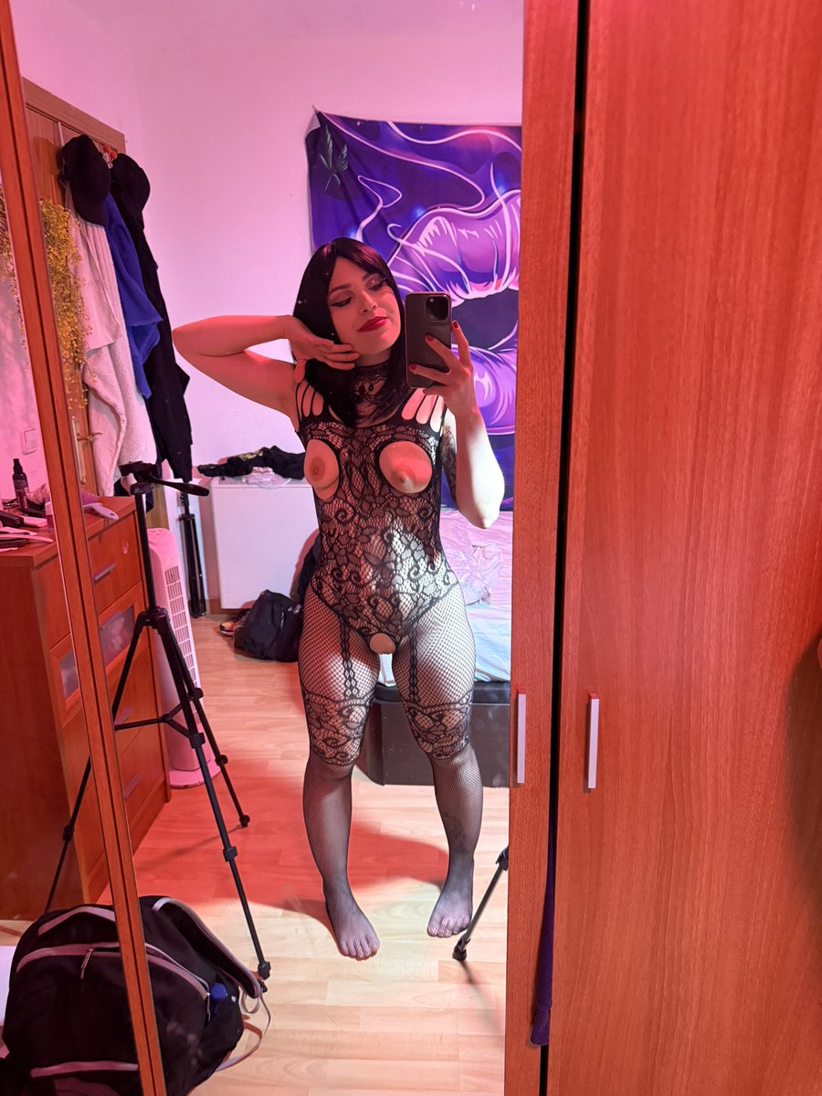 xspicyhell's tweet photo. Workingg 🎬💯 @AdrianFrosst https://t.co/jdBws67FF6