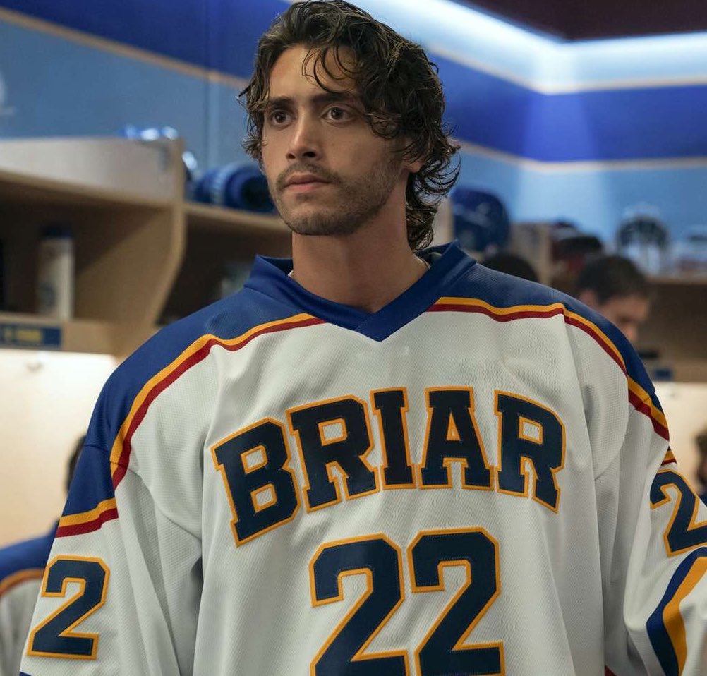 𝐃𝐢𝐚𝐧𝐚 #22 🏒🏹 tweet media