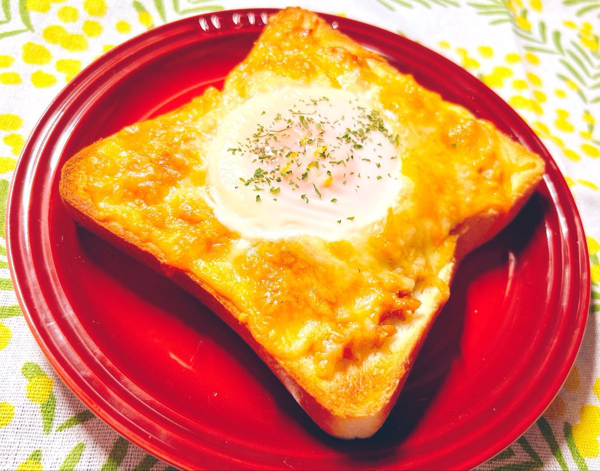 aomichi_akato's tweet photo. めぐちゃんの目玉焼きチーズ納豆トーストとガッくんのキムマヨチーズ納豆トースト！！！！！🌸🧀🫘🍞🦊
どっちも美味シャスでもうひきわり納豆は怖くないかも！！😉
レシピを教えてくれためぐちゃんとガッくんと一緒に食べてくれた皆にどすこい感謝！！✨🔥🙏💧✨
#ぽんぽこ朝組 #東雲めぐ卒業配信24 https://t.co/8m9z90jkXn