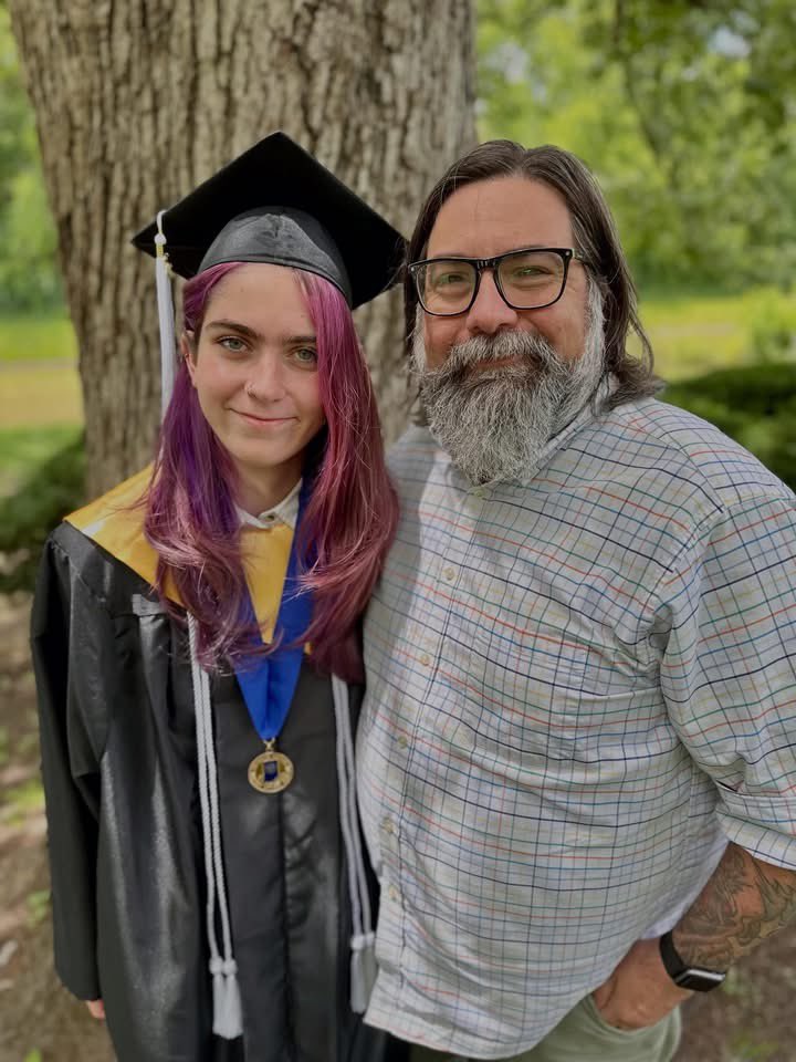 zanepasley's tweet photo. Congratulations to my amazing daughter Holden! She graduated summa cum laude and earning the citizenship award at her high school. https://t.co/77TfEWbUTB