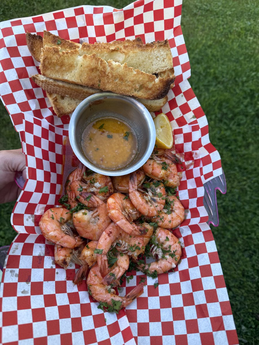 JessLevo's tweet photo. I’m a sucker for good shrimp. Today I tried a new recipe for peel n eat 🤤 https://t.co/WOSkYcMRLy