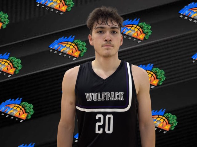CoachDJ_Mlach's tweet photo. North Oakland Wolfpack battled back for a tough come from behind win over WI Legends. Gritty play all around led by 6’1 G Ace Walters with 13 points and 3 threes, while 6’3 G/F Max Harmon added 12 points, including 10 in the 2nd half @ny2lasports #NY2LANextLevel https://t.co/MozXwKd4wC