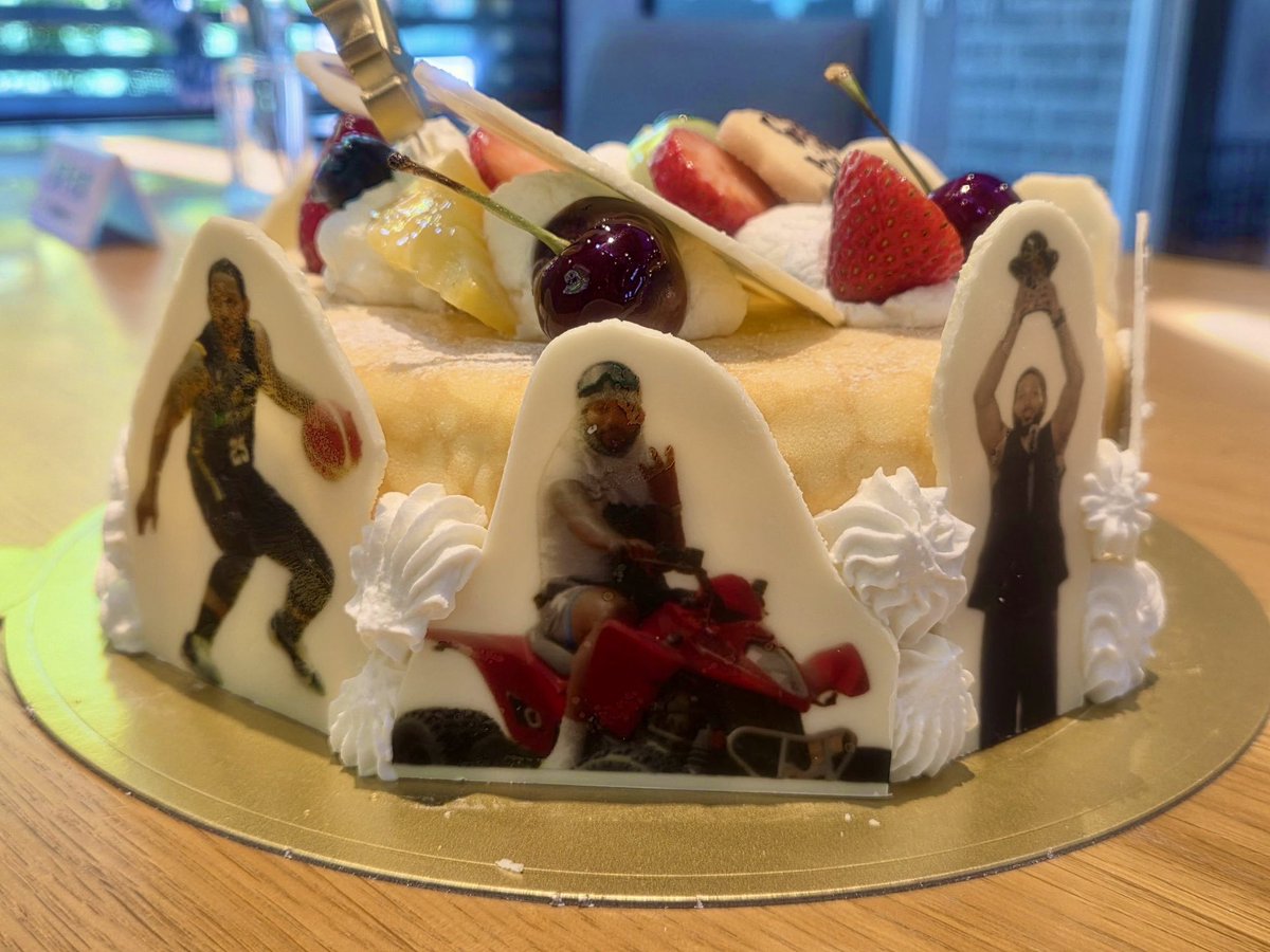 🎂Happy Birthday D.J.ニュービル選手🎉 RANMEISYA SWEETS FACTORYが