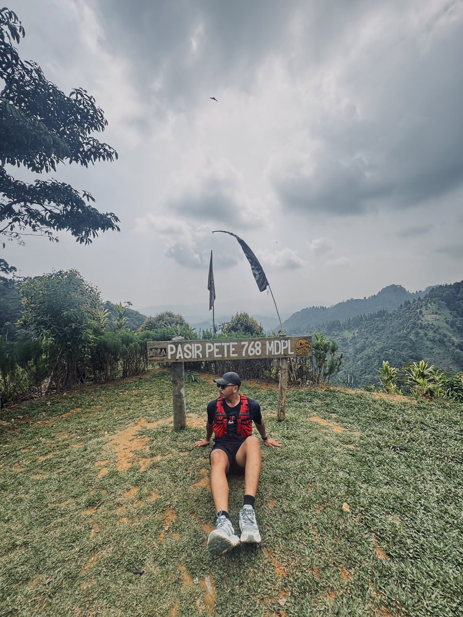 Gunung Hutan tweet media
