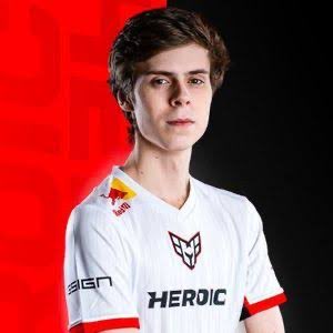 EliteEsports's tweet photo. Only two players qualified for both the 2019 Fortnite World Cup and the FNCS Major 1 Summit LAN Grand Finals:

- EpikWhale
- Th0masHD https://t.co/7nxG5PrfO0