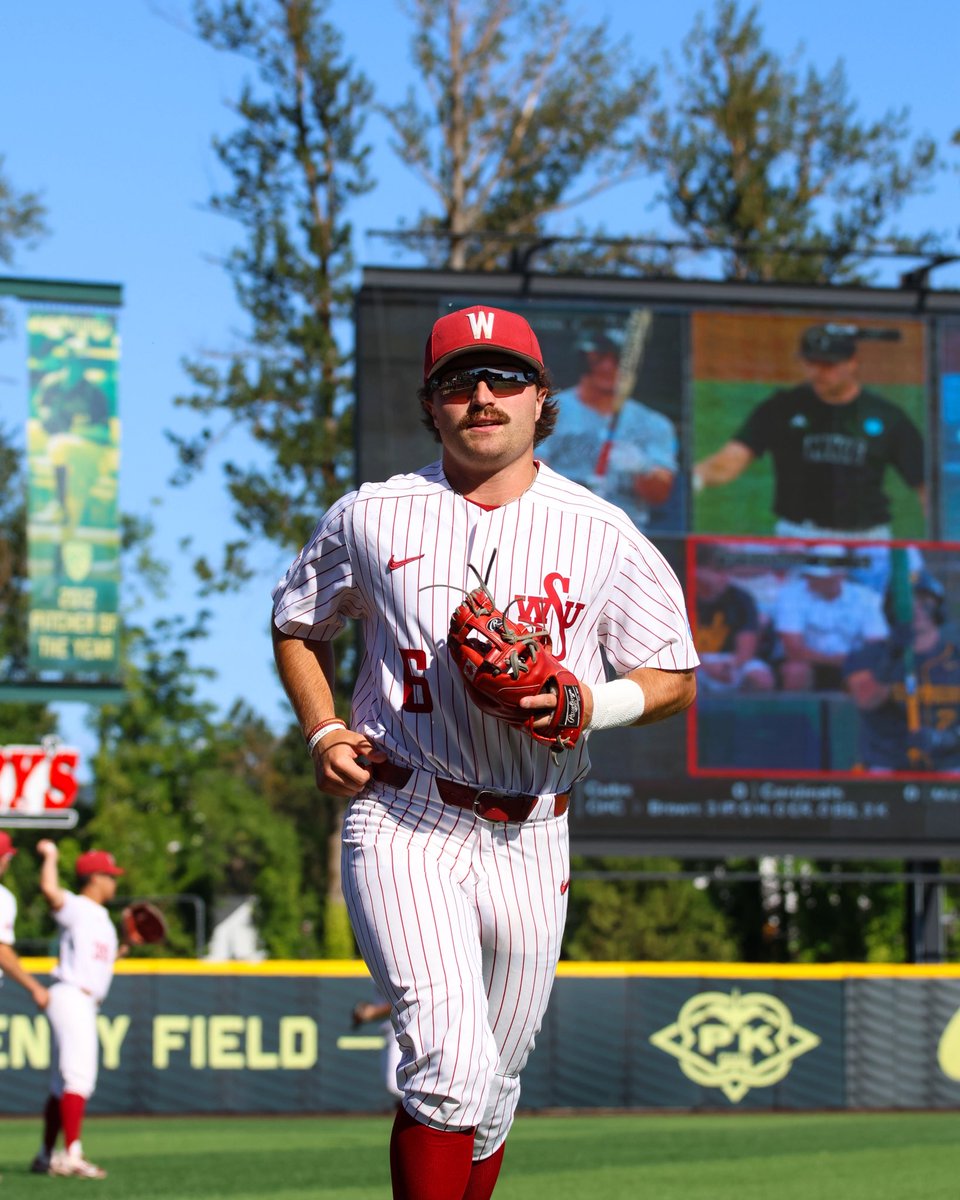 wsucougarbsb's tweet photo. Clocking in 
#GoCougs | #MadeOfCrimson https://t.co/H72SJLnjxh