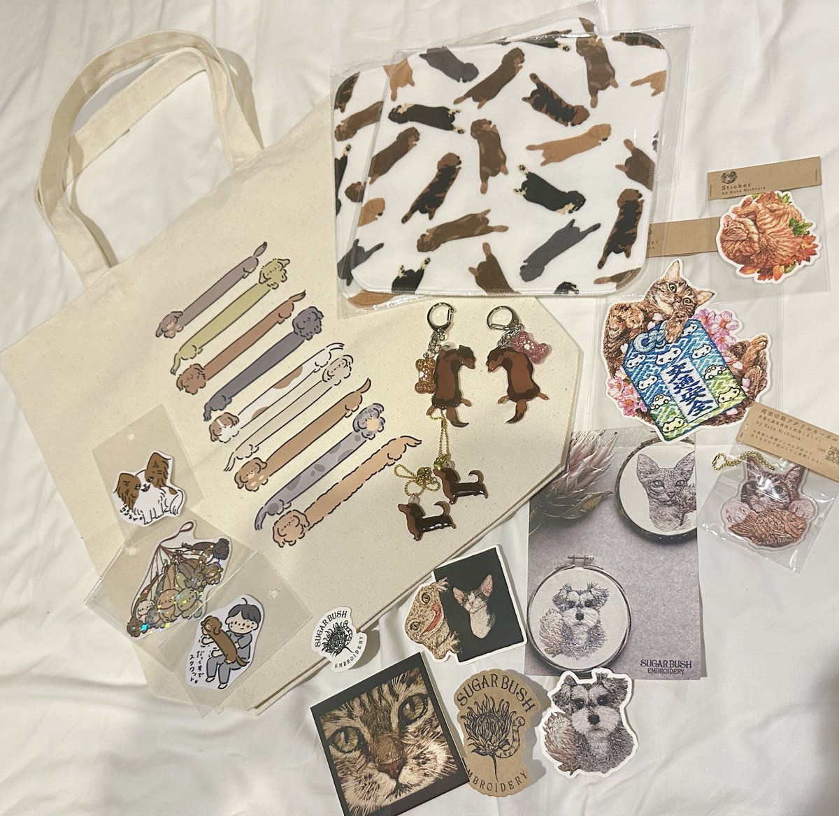 chaco_ring_'s tweet photo. そして我が相方
@shinele_ のダックスグッズ🐶
ダックス好きさんにたくさん刺さってて嬉しかったなぁ🙌✨
私もちゃっかりチョコタンたくさん🫶💕︎︎

ダックスフェスもいつか出たいね🤤🐶✨️

@designfesta 
#デザフェス戦利品
#デザフェス63リポスト https://t.co/8PZ7shizgb