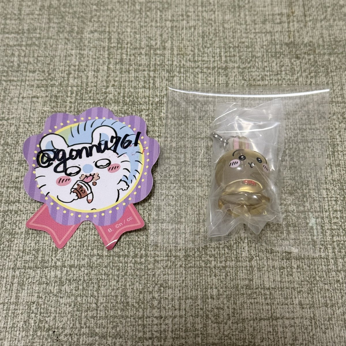 gonnu761's tweet photo. 【交換】ちいかわ　めじるしアクセサリー

【譲】うさぎ
【求】ハチワレ

本日新宿、渋谷辺りで交換希望
友人に依頼されての交換になります。
検索からもお気軽にお声掛けください。 https://t.co/ZWLaJS5iZq