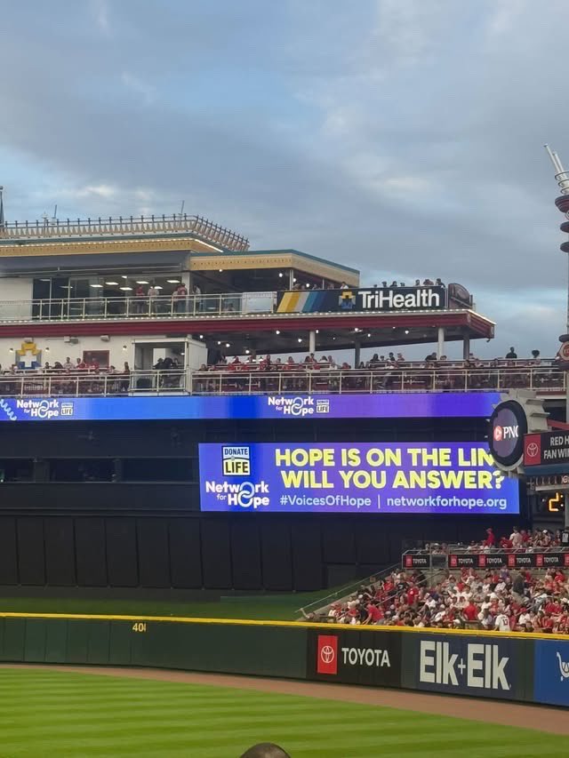 NetworkForHope_'s tweet photo. Seen at Great American Ballpark tonight! 👀 

@Reds https://t.co/6vNESvnLZp