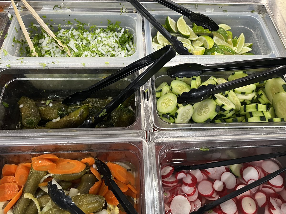 p8stie's tweet photo. MEXICAN FOOD IS HIGH VIBRATIONAL 

EVEN IF YOU. CAN ONLY AFFORD CHIPS OR ONE TACO

THE SAUCES TOPPINGS AND CARROTS 

WILL HEAL YOU ON A FOUNDATIONAL LEVEL https://t.co/uqwxRtPfXB