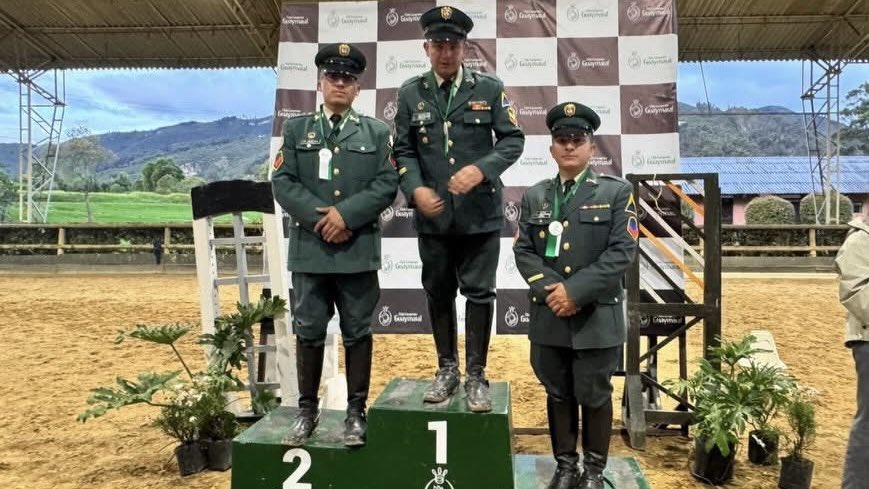 OlimpicoCol's tweet photo. 🇨🇴🐎🚴 ¡El deporte militar colombiano sigue sumando resultados!

La Federación Colombiana Deportiva Militar logró importantes actuaciones en ecuestre y ciclismo.

🔗 https://t.co/WHtSLaOwGV https://t.co/0qJVMPZ4ij