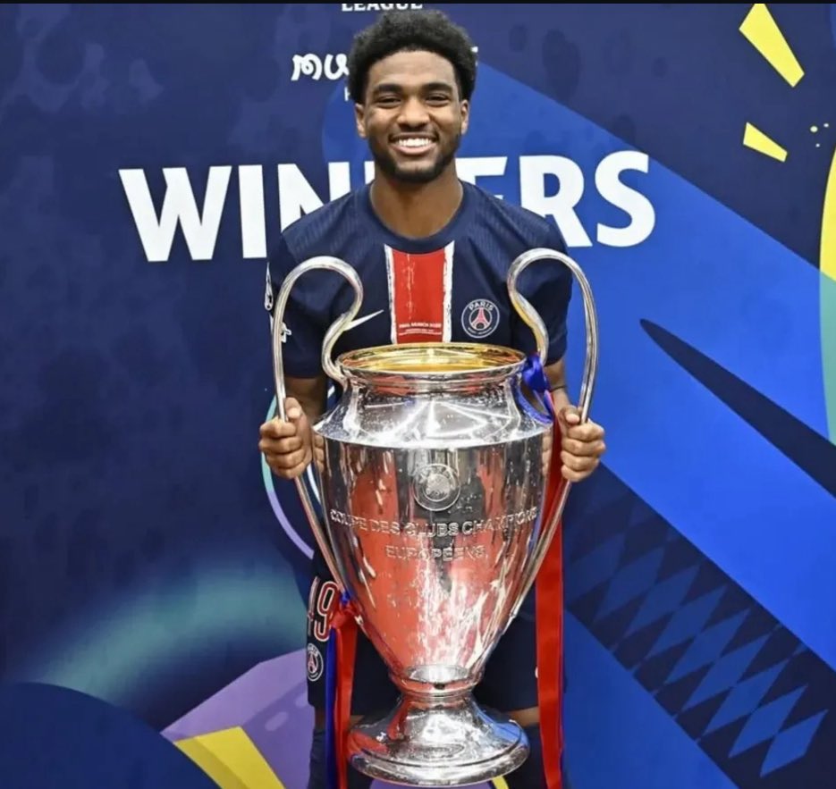 Chachand95's tweet photo. Félicitations à Ibrahim Mbaye ! À seulement 18 ans, l’attaquant sénégalais remporte la Ligue des Champions 2026 avec le P 🇸🇳 @AMADOUD42179114 @bodian_clemence @Catalan_Basse93 @GaindeYi @sagittaire99 @JoueursS @SMane_Officiel @PSG_inside https://t.co/qYHKXiCy75