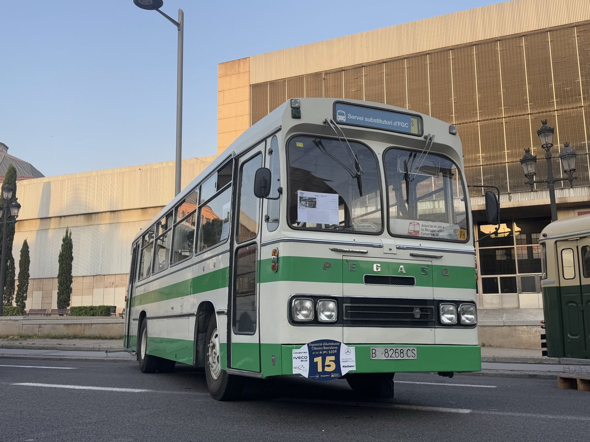 busosarca's tweet photo. Demà 31/05 de 10:00h a 13:00h se celebra la 2a Trobada nacional d’autobusos antics i clàssics a Caldes de Montbui. Els vehicles d’ARCA que participaran són:
- Pegaso 5064
- Pegaso 6038
- Pegaso 6420 (Proto)
- Mercedes-Benz O405N2

Us hi esperem! https://t.co/UMvCGHbYB6