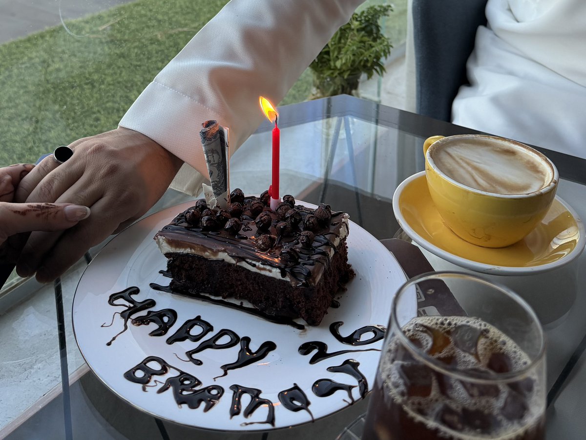 JUMF25's tweet photo. بدي إنتَ تربي ولادي
وتكون الزينة بأعيادي 
حبك شهادة ميلادي❣️ https://t.co/tARIUsVral