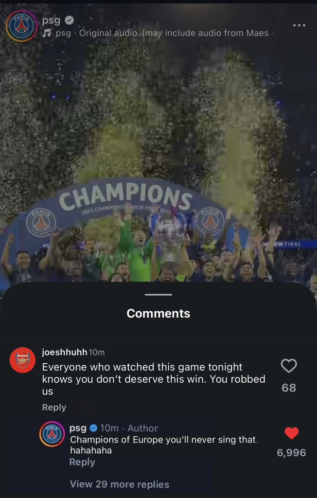 Playmaker8u's tweet photo. 📲PSG cooking Arsenal on and off the pitch 😭 https://t.co/YioDl2Wr7p