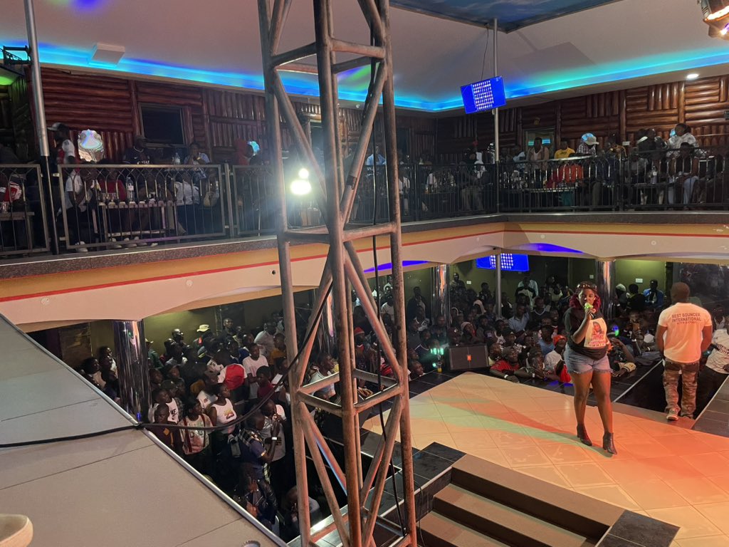 BoonaFm's tweet photo. The vibe is still on👊🏽
Akasiki Kekigutuuro
#Rubare https://t.co/U5bZtbU4is