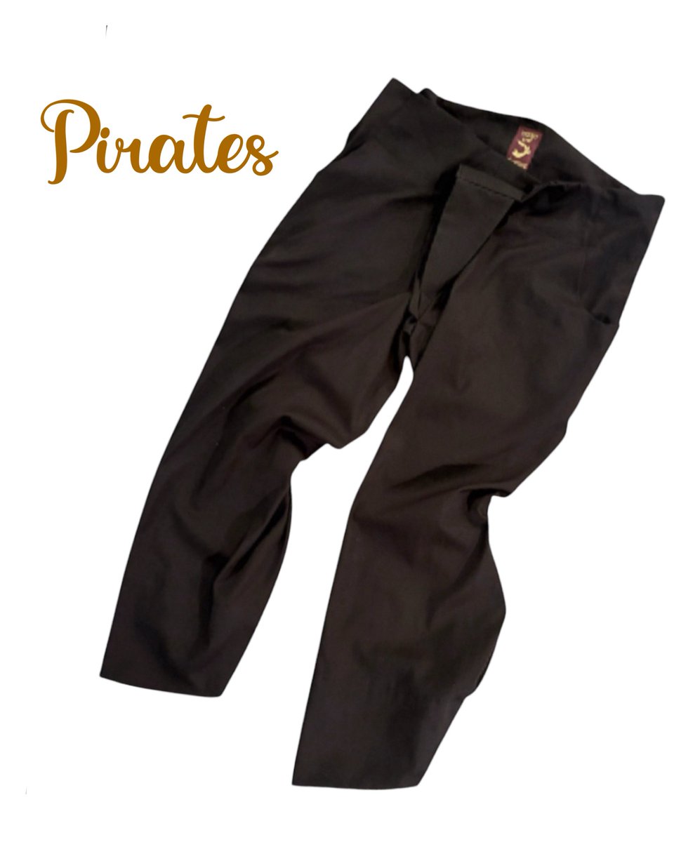 roundtheworld_b's tweet photo. Worlds end classics Pirates trousers Black

Pirates collection を代表とする Pirates trousers
シェイプがはっきり出る素材でスタンダードな Black  です。
格別な1点です。
是非お見逃しなくご覧くださいませ。
.
https://t.co/jd1jH2F28o
#worldsend
#pirates
#malcolmmclaren
#viviennewestwood https://t.co/ckUOwLsgKN