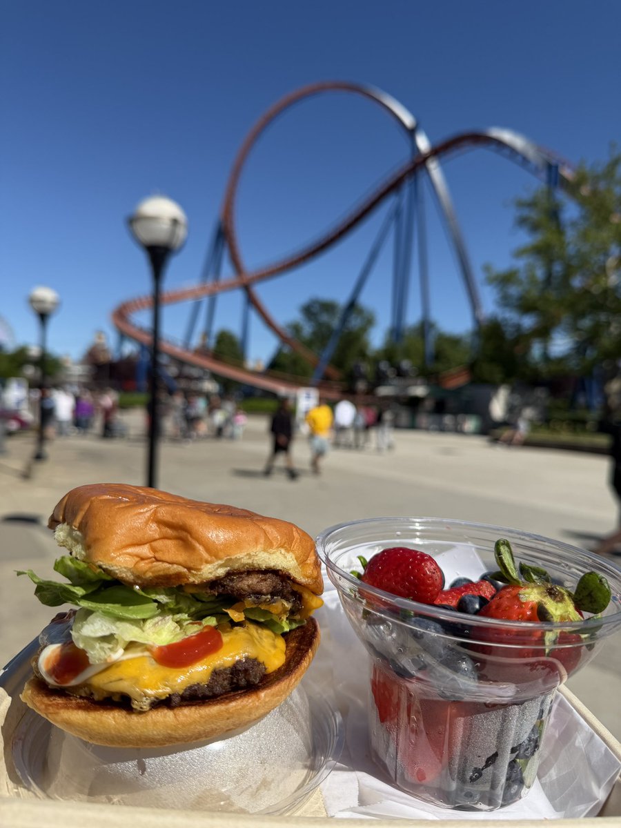 FUNFoodBlog's tweet photo. They can take away our condiment bar,

But they’ll never take away our side salad. https://t.co/18SApj6JKg