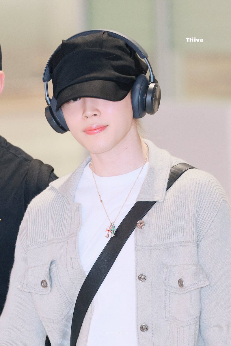 BTS_TIiiva_'s tweet photo. 260531 지민이🐣 ICN🛬
#박지민 #지민 
#JIMIN #BTS 
#방탄소년단 https://t.co/W3xQMBwJCE
