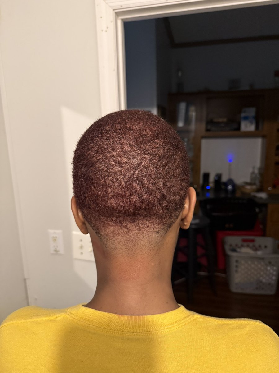 kayreenea's tweet photo. Decided to dye my hair and with it being my VERY first time doing it, I think I did a pretty good job https://t.co/h2GwPqUqlX