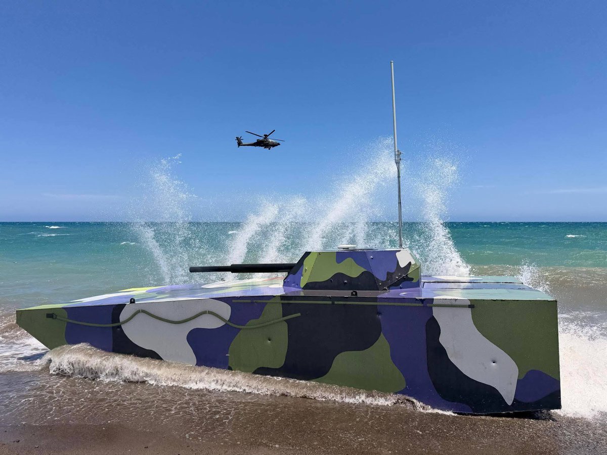 dronesdeguerra's tweet photo. 🇺🇸🇵🇭🇯🇵Ejercicios "balikatan-2026": El ejército estadounidense utiliza drones FPV de ataque contra maquetas del vehículo de combate de infantería anfibio chino Tipo 05
#DroneWars #USA #FPVDrones #DroneWar #UAV https://t.co/HzCGfDR4d9