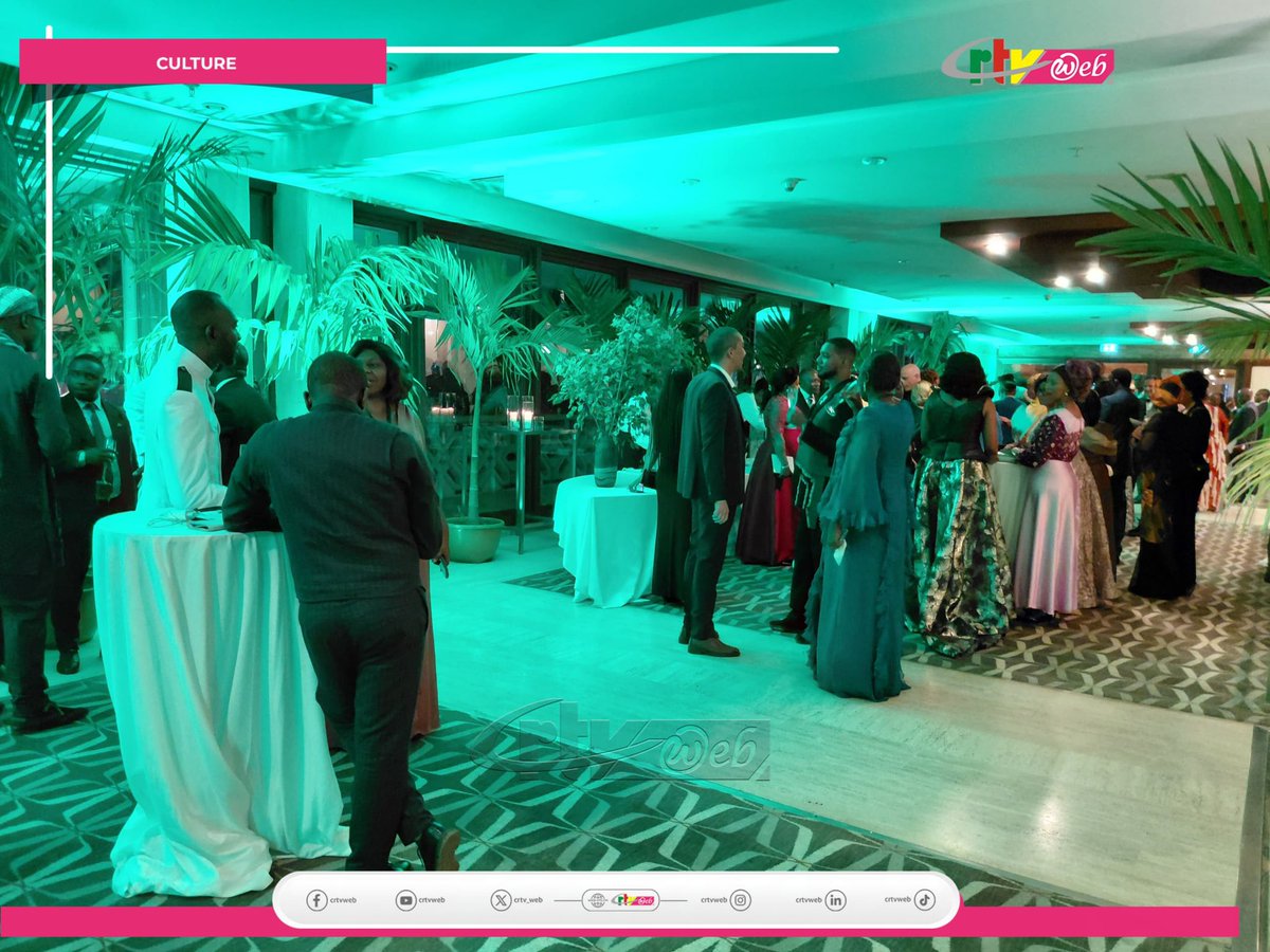 CRTV_web's tweet photo. Ambiance glamour et décor somptueux ce 30 mai 2026 pour le dîner de gala de clôture de la 17e du Forum des métiers de la Mode, du Design et de l’artisanat.
L’événement est sous le patronage de la Première Dame du Cameroun, Chantal Biya.
#Mode
#FMMD
#culture https://t.co/hDYUDYcn4R