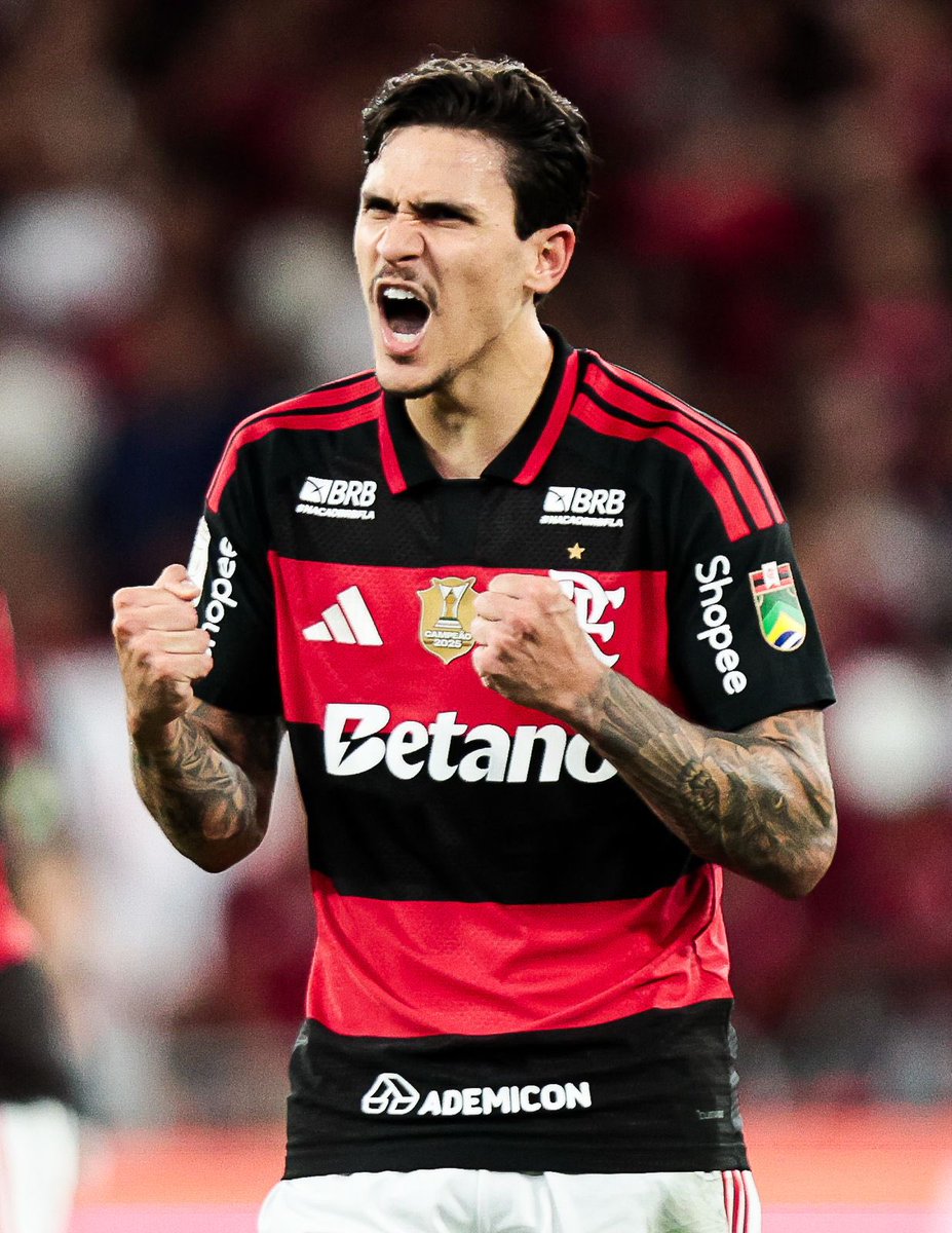 Flamengo's tweet photo. O TAL DO P9! ⚽️

#LanceDojogo #FLAxCFC https://t.co/E5djnDg92Q