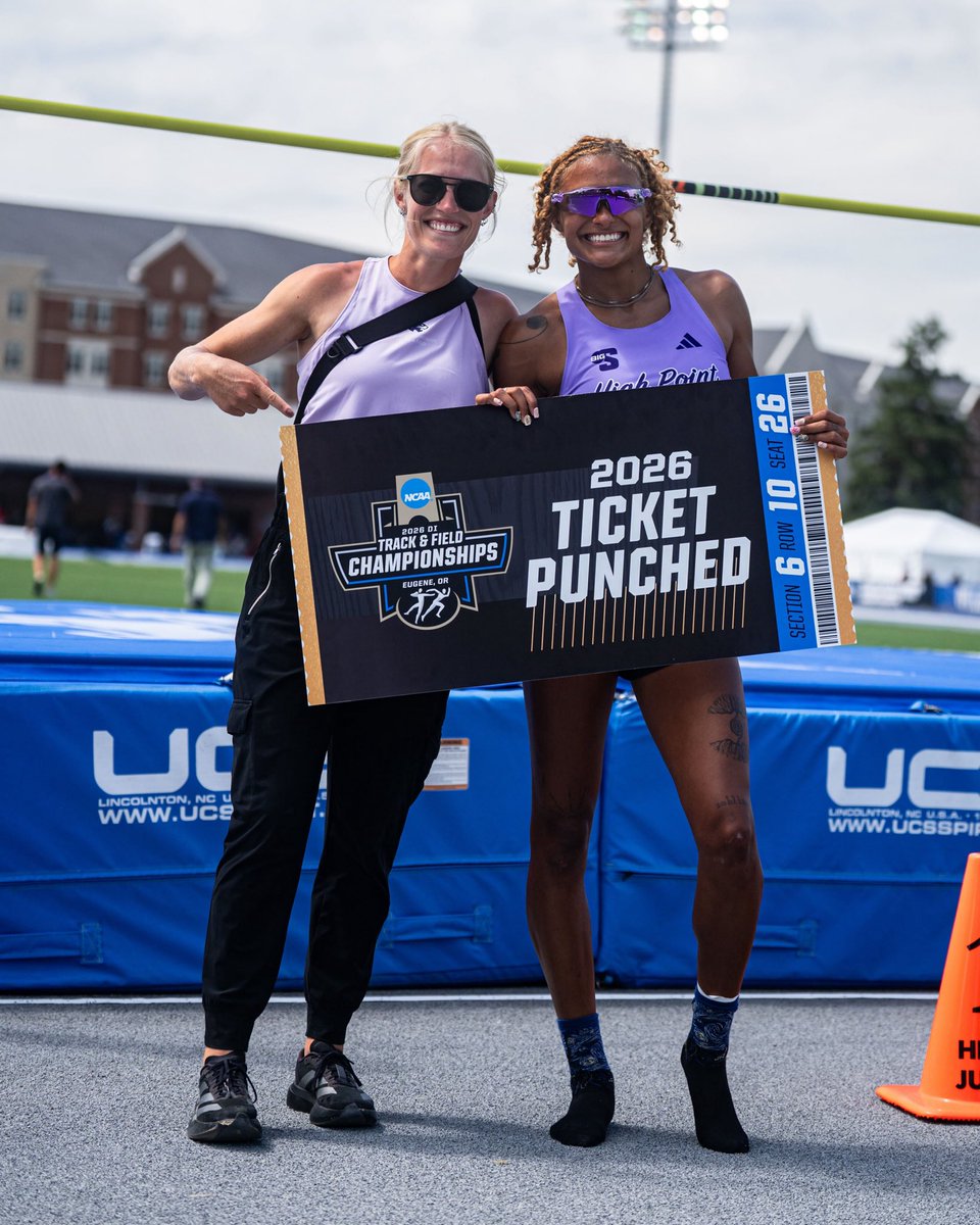 HPUTrack's tweet photo. All smiles here 😁 we’re headed to Eugene

#GoHPU x #DefendTheTeam https://t.co/atuDs6fO3T
