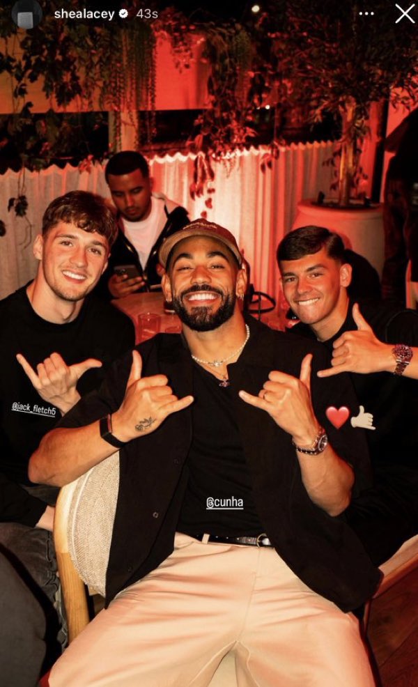 raphnelson_abah's tweet photo. 📲 Shea Lacey via Instagram with Matheus Cunha and Jack Fletcher:

“❤️🤙🏻” https://t.co/HCjVUkxjwc