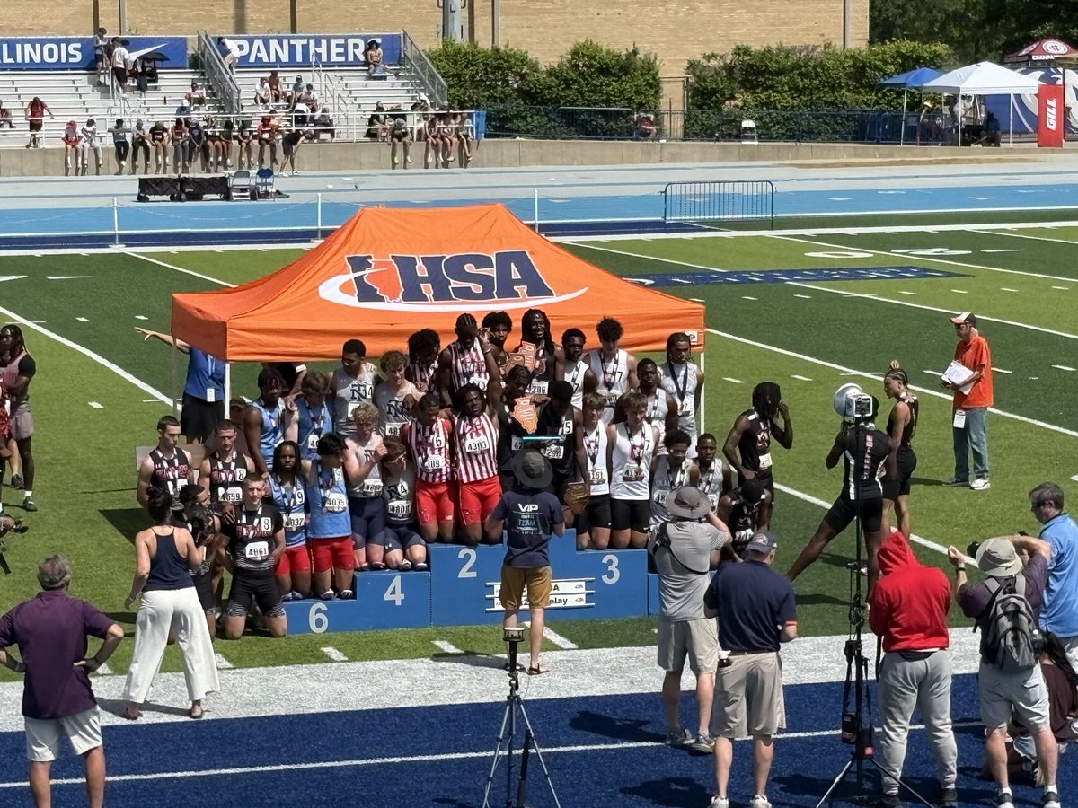 GTTrackandField's tweet photo. 4x200 places 3rd in the 3A 4x200 finals with a time and new school record of 1:26.15. They are all state - Evans ➡️ Lehnen ➡️ Wills ➡️ Ladage https://t.co/zg8ZbdGrE4