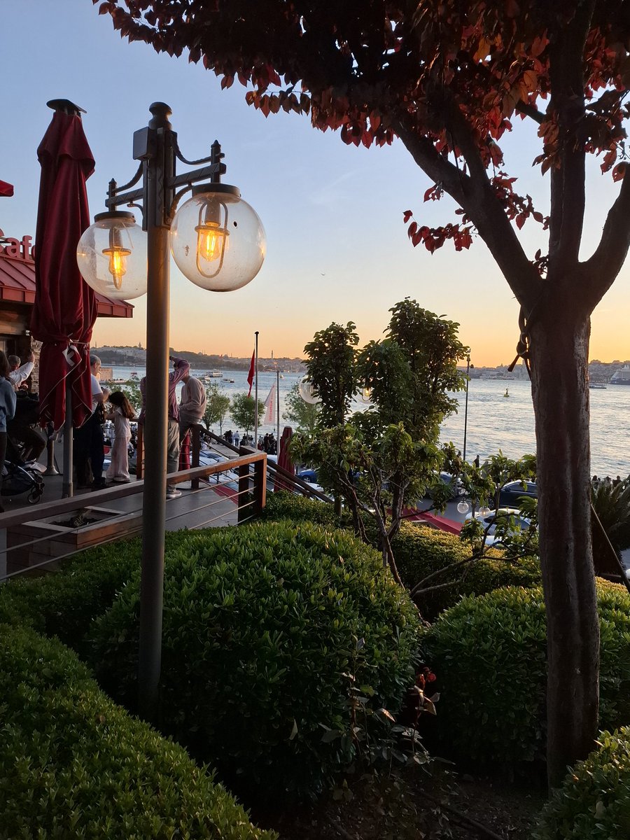 alpaslanuk's tweet photo. Huzur... #üsküdar https://t.co/NMFAjgpaaf