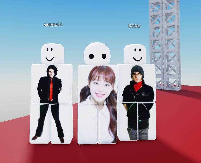 nikikicollector's tweet photo. MY CHEMICAL LOONA?! https://t.co/idSuutPiMV