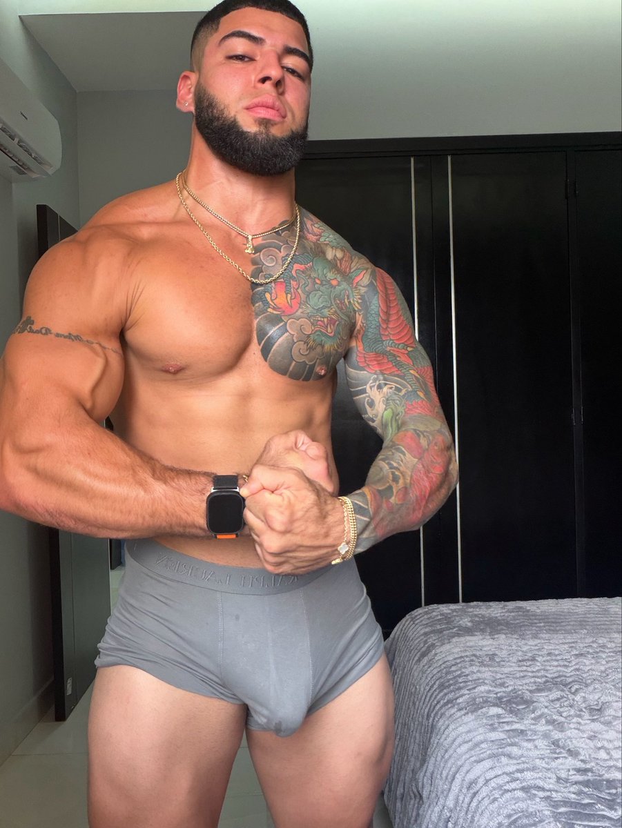 MrJavierrr's tweet photo. Serve to your superior! go send that cash! 
$$$$$$ https://t.co/eTW2nFUI1t