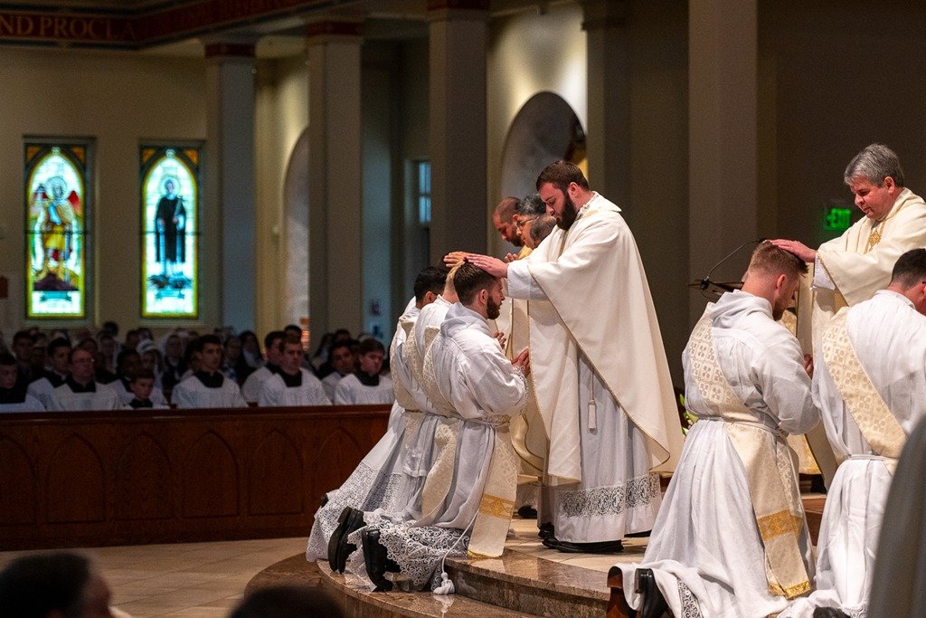 AuditeInsulae's tweet photo. What a beautiful, joyful and historic day for the Diocese of Charlotte! Bishop Michael Martin ordained 10 men to the priesthood, the most ordained at one time in the history of the diocese. https://t.co/6IiJMq7lvi