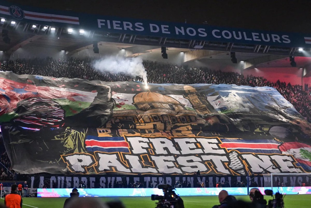 Antifa_Ultras tweet media