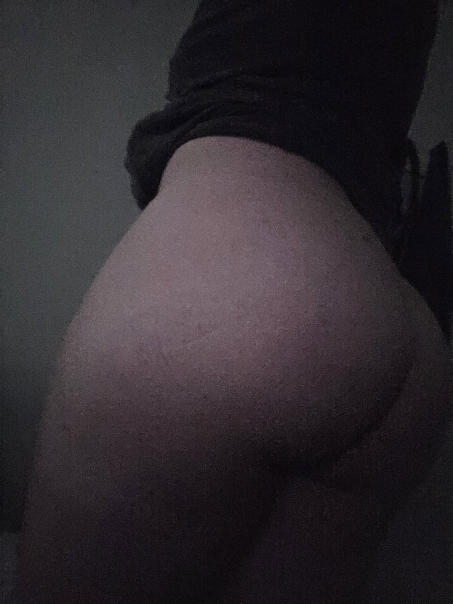 femboilover333's tweet photo. Happy Saturday to all you booty lovers 😩❤️ #femboy #booty #ass #nsfwtwt https://t.co/mJvZah32Ft