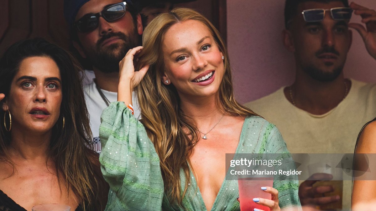 AccessBadBunny's tweet photo. Ester Expósito at Bad Bunny's concert tonight in Madrid. (via getty) https://t.co/hZPpvKE33u