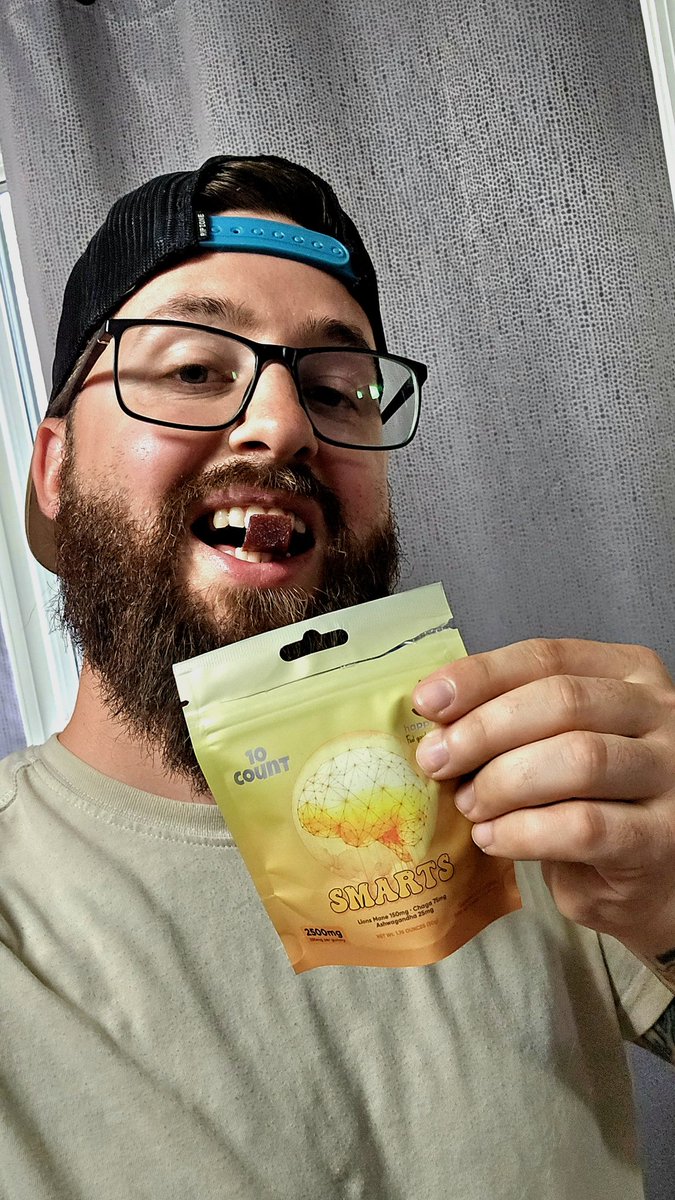 ChanningBlood's tweet photo. Hey yall! Have you been in a slump and needing a little motivational push? Have a Smarts gummy from @Happyvibesllc and you'll get that boost that also helps with stress! I make sure I always have one before I hope into ranked Apex😎🔥 Code CHANFAM at checkout for 20% off! https://t.co/Ucy2fiKPxk