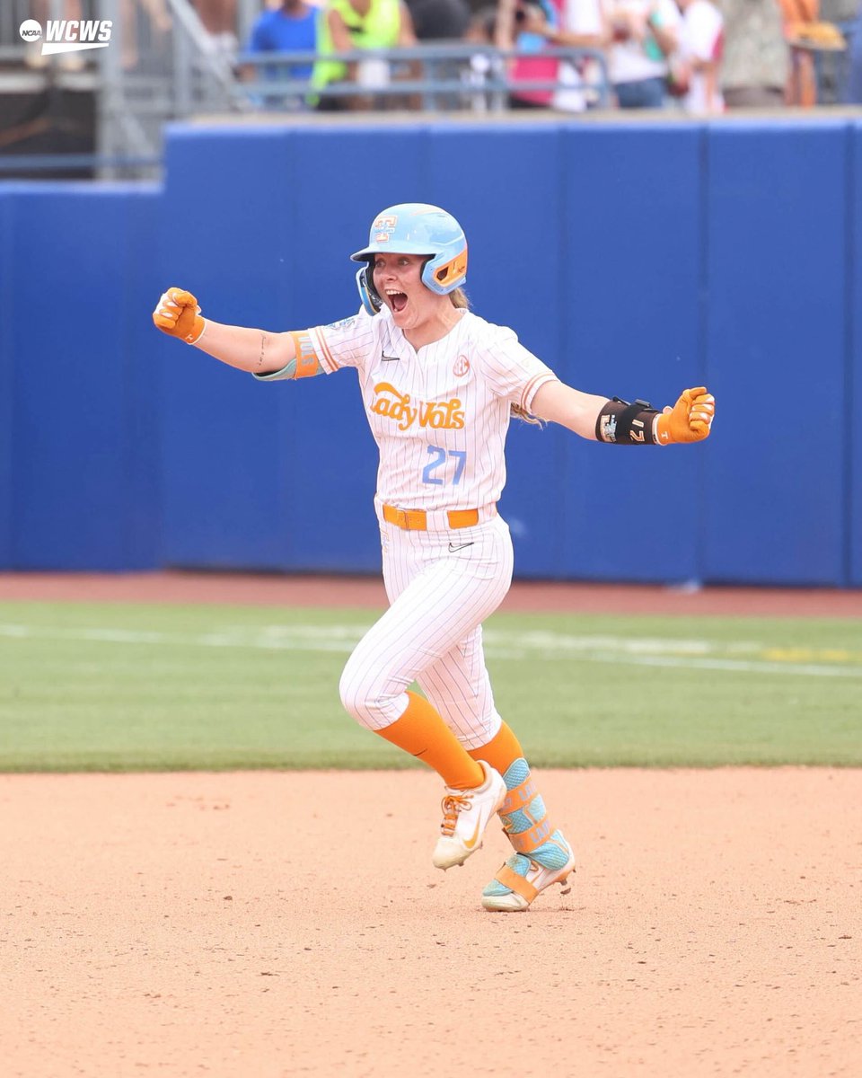 NCAASoftball tweet picture