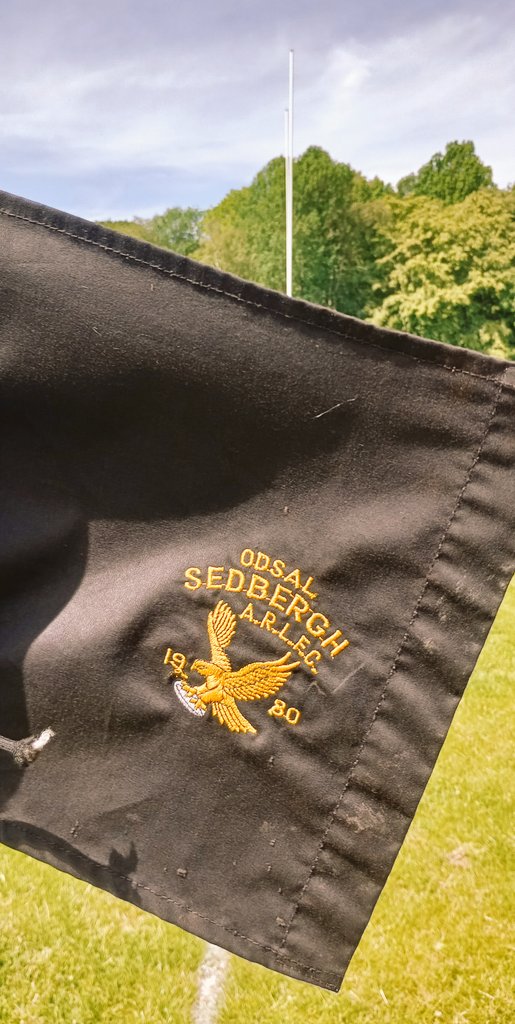 smilerhopper's tweet photo. #Groundhopping #Westyorkshire #cityofbredford at the Sedbergh Sports & LC shared with Bradford Sunday league team for @OdsalSedbergh (merit) v @westbowlingrlfc A (prem) ko 1230 both @TheRFL YML #friendly
Game number 310 with @spireitepete & JP #rfl #newgroundalert #doublegameday https://t.co/8wRutQiCO8