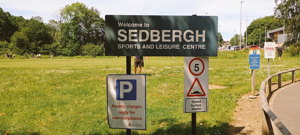 smilerhopper's tweet photo. #Groundhopping #Westyorkshire #cityofbredford at the Sedbergh Sports & LC shared with Bradford Sunday league team for @OdsalSedbergh (merit) v @westbowlingrlfc A (prem) ko 1230 both @TheRFL YML #friendly
Game number 310 with @spireitepete & JP #rfl #newgroundalert #doublegameday https://t.co/8wRutQiCO8