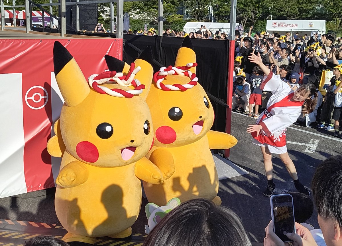 Ra_Sen_Oh's tweet photo. 昨日のピカチュウちゃんたち可愛すぎる
やばいでしょこれ https://t.co/7lkdUjqWQ4