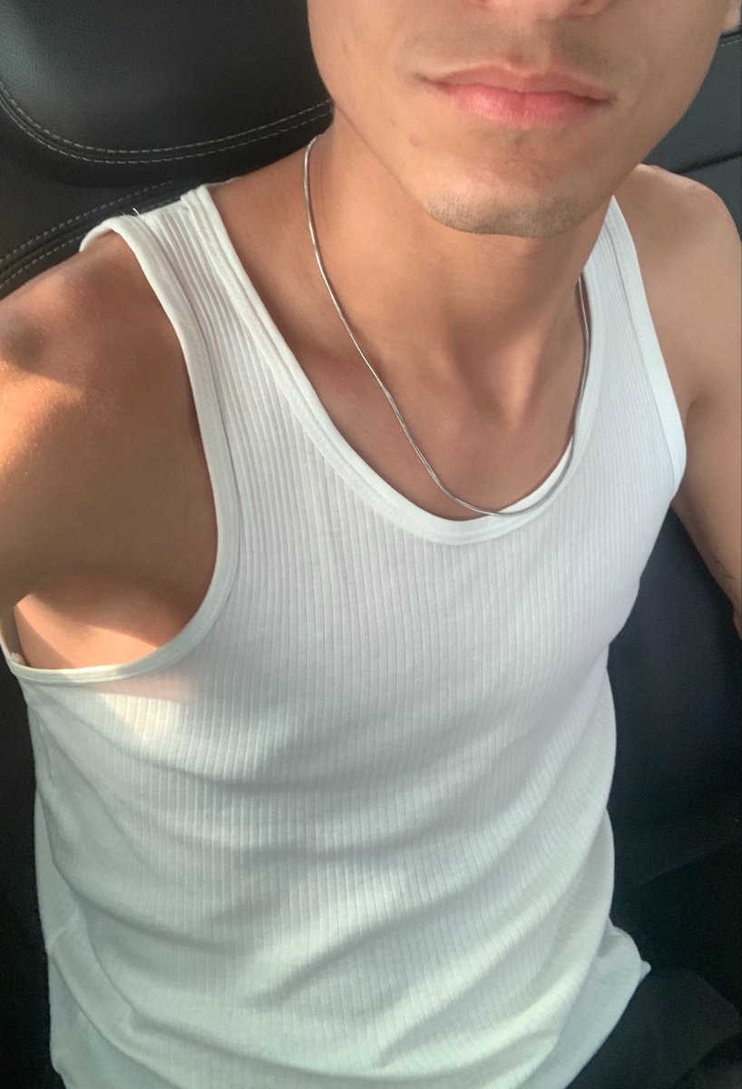 eujoell's tweet photo. 🤍👅 https://t.co/kaGjpDkMRM