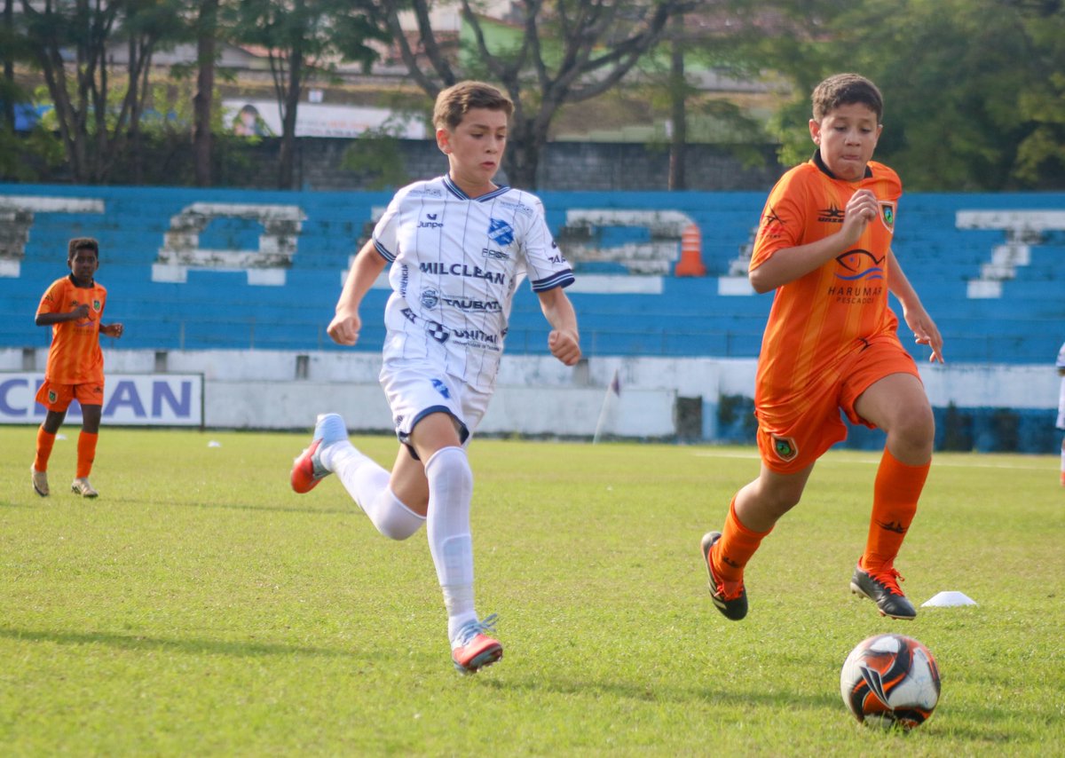 ectaubate's tweet photo. O Esporte Clube Taubaté enfrentou o Manthiqueira nas categorias Sub11 e Sub12 pelo Campeonato Paulista. https://t.co/YtEpRzepre