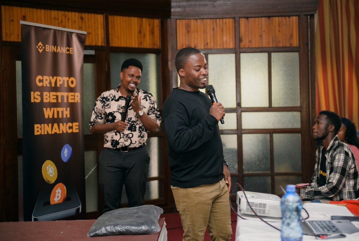 BinanceAfrica's tweet photo. Recently, #Binance team hosted the first Africa University Tour event at MultiMedia University in Nairobi, Kenya.

Over 900+ students were educated on Blockchain, cryptocurrency, and P2P trading. 

Many thanks to all the attendees 💛 https://t.co/VfrMCIOimj