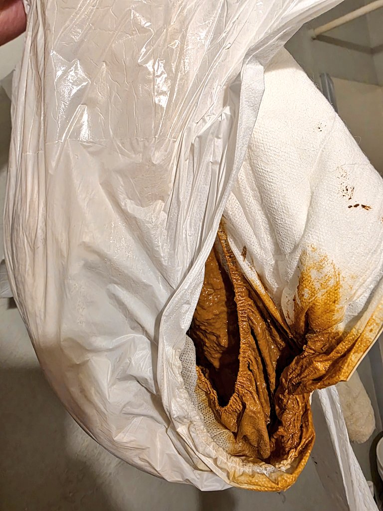 ABDL7210's tweet photo. My diaper was already messy on Friday and I decided not to change. During the night i had to potty more and today my diaper was really full. Happy Messy Saturday. #messydiaper #abdllittle #diaperboy #ABDL #wetdiaper https://t.co/TlFVPWvn88