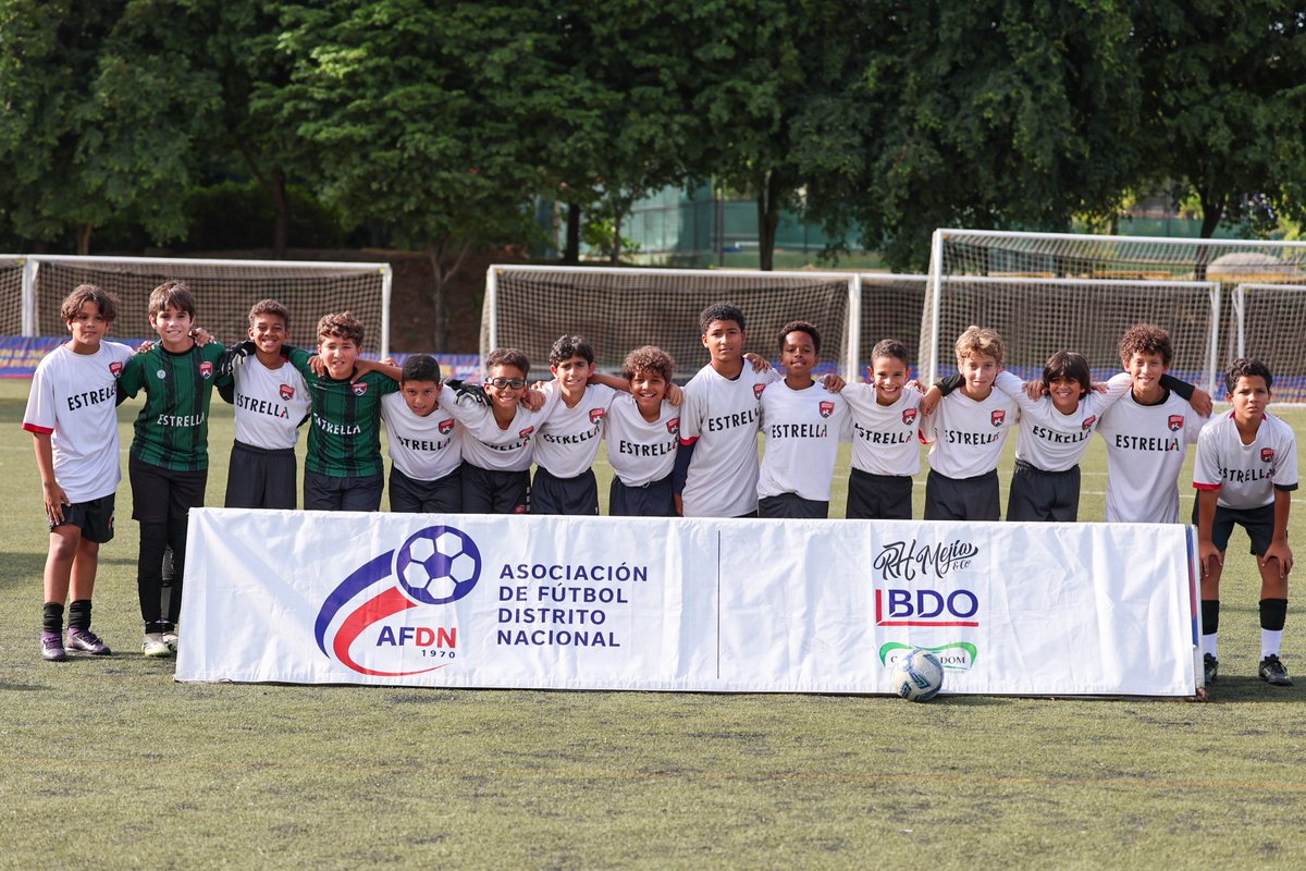 afdndo's tweet photo. Partido Intercampeones ⚽️🏆✨

AFDN 🆚 Asociación de Fútbol de Espaillat https://t.co/D7ILo3zIQz