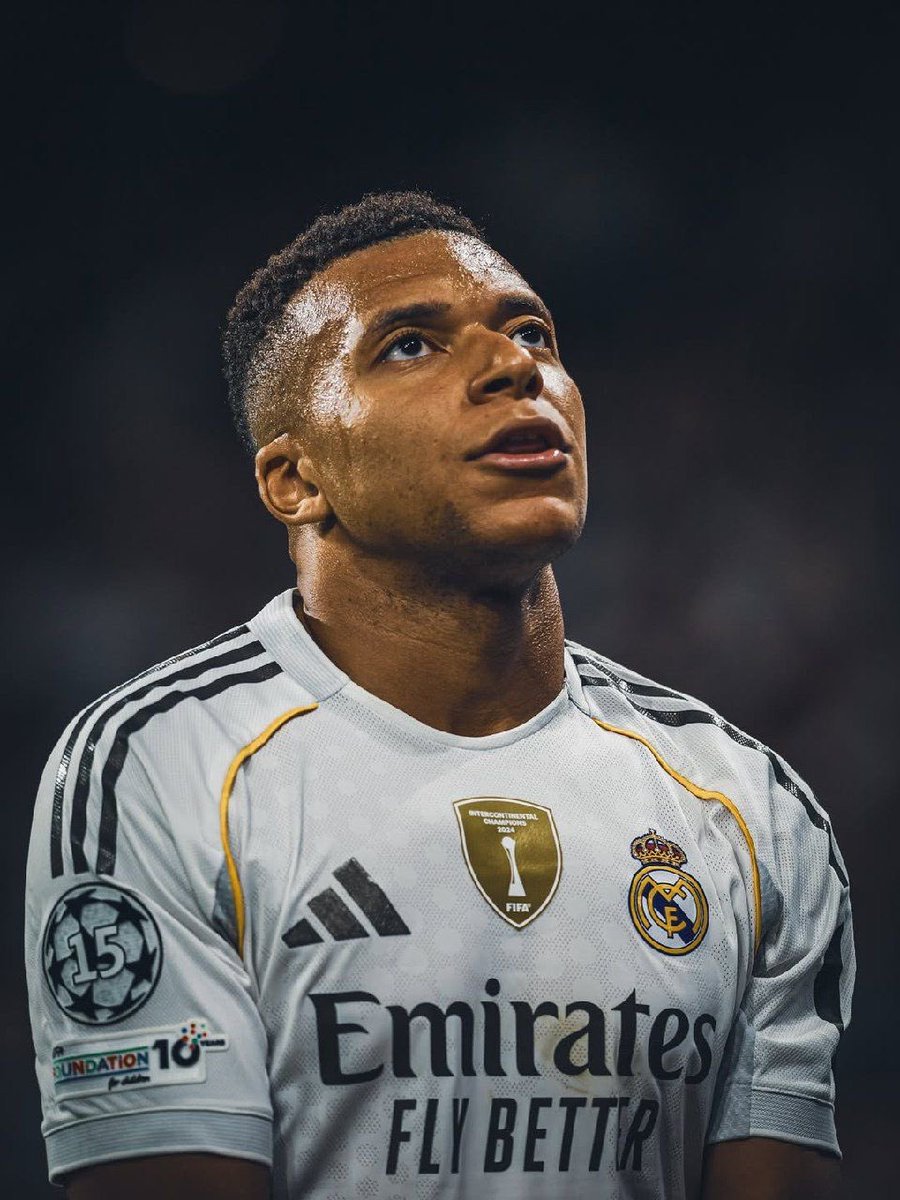 Tobs_fc's tweet photo. He turns 31 in 3 years time. By 33 the speed is gone then Saudi comes knocking. 

By far one of the most wasted careers in football history. https://t.co/3f2G0MgmWY
