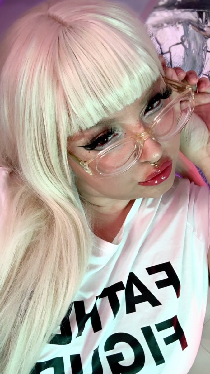 mistressbij's tweet photo. CNC with forced intox fetish is super problematic. Be careful approaching hot Dommes online when you're drunk or high...... https://t.co/4JqbL7gizQ