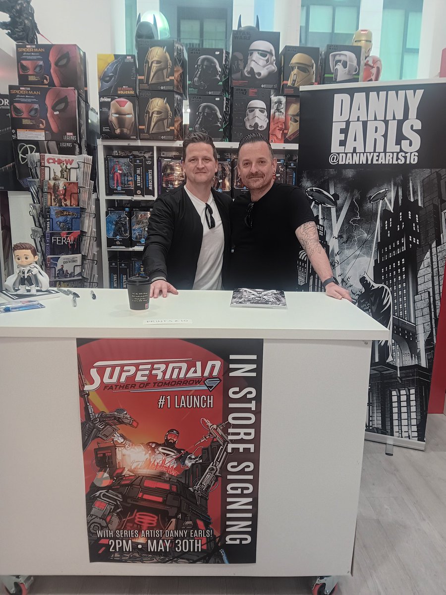 dannyearls16's tweet photo. Thank you to everyone who stopped by the @TheBigBang_ today! So great to meet you all!! 

I was even a gifted a statue of me in the Superman suit we created - Genuinely blown away by the support for this book!!! Thank you to John and the whole crew - best comic shop in the world! https://t.co/5gBiIu2xjZ